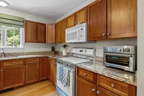 Kitchen - 34 Buffum Rd, Hanover, MA 02339 photo 1 of 2