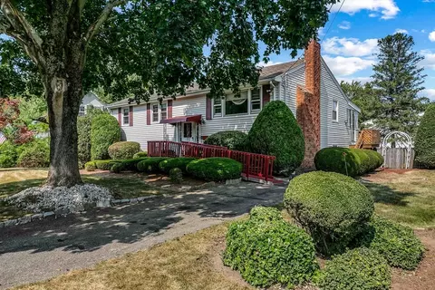 77 Grove St, Randolph, MA 02368