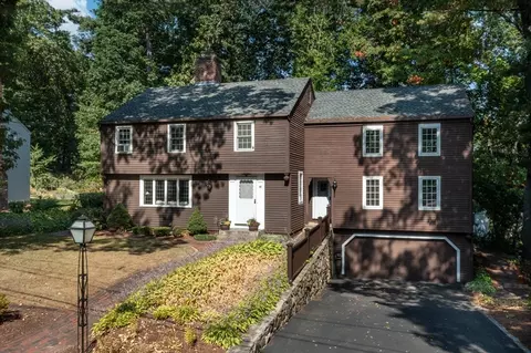 16 Fernway, Lynnfield, MA 01940