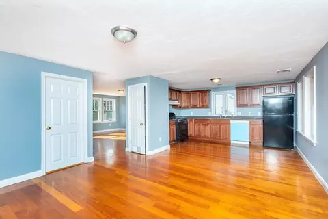 91 Ormond St, Boston, MA 02126 photo 4