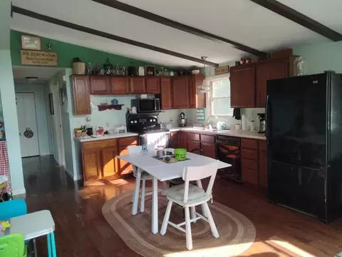 119 North St, Erving, MA 01344 photo 9