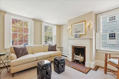45 Park St, Charlestown, MA 02129