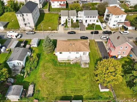 170 Nelson St, Fall River, MA 02721 photo 6