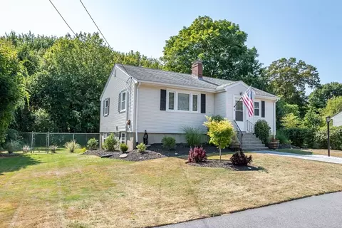 Exterior - 75 Tower St, Dedham, MA 02026 photo 4 of 6
