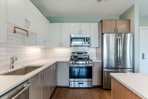 20 Taft Hill Park #13, Boston, MA 02131