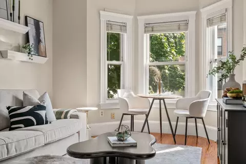 562 E 8th St #2, Boston, MA 02127 photo 3