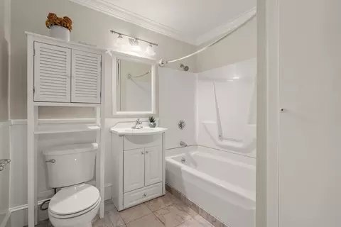 562 E 8th St #2, Boston, MA 02127 photo 14