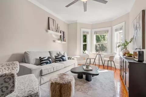 562 E 8th St #2, Boston, MA 02127