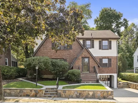 46 Horne Rd, Belmont, MA 02478