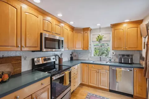 464 West St, Reading, MA 01867 photo 12
