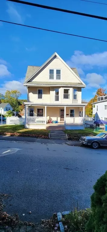 17 Linden St, Fitchburg, MA 01420