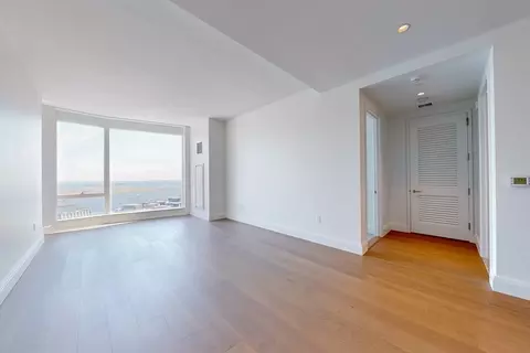 240 Devonshire St #5009, Boston, MA 02110