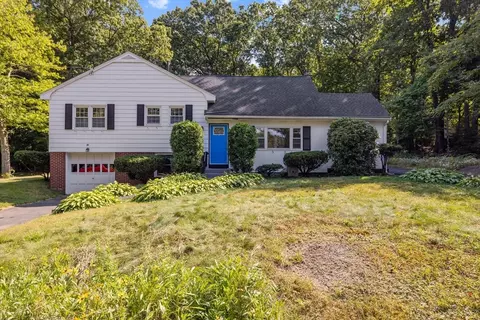 29 Montview Rd, Chelmsford, MA 01824