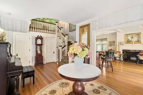 2 Regent St, Worcester, MA 01609 photo 17