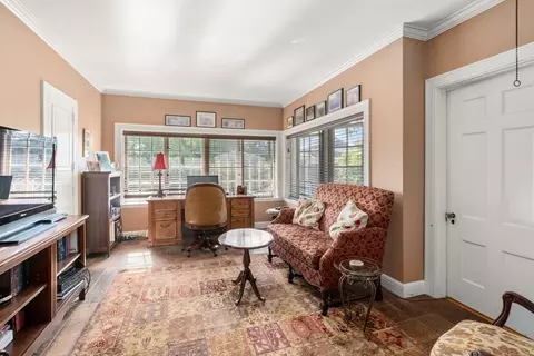 2 Regent St, Worcester, MA 01609 photo 25