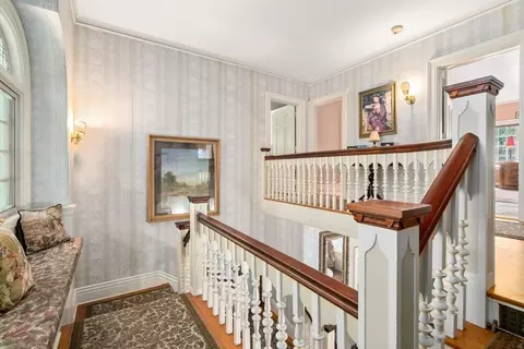2 Regent St, Worcester, MA 01609 photo 20