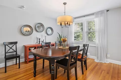 6 Laurel Ln, Walpole, MA 02081 photo 9