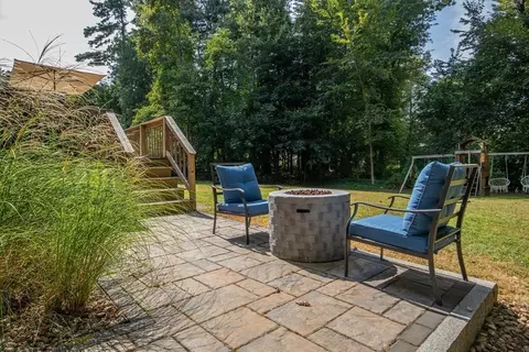 6 Laurel Ln, Walpole, MA 02081 photo 37