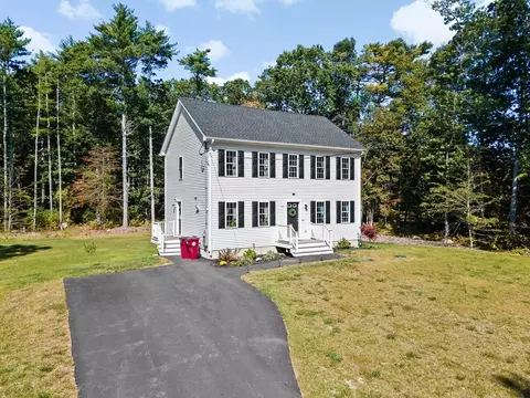 101 Spruce St, Middleboro, MA 02346