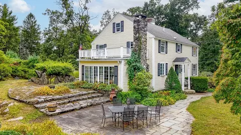 177 Colburn Ave, Dracut, MA 01826