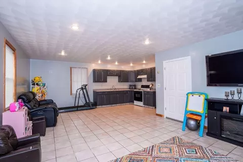 28 Price Pl, Fall River, MA 02724 photo 14