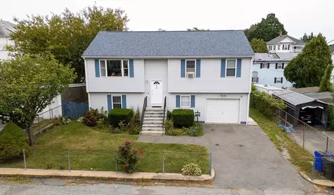 28 Price Pl, Fall River, MA 02724