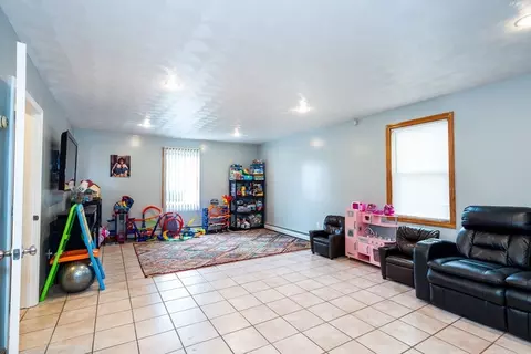 28 Price Pl, Fall River, MA 02724 photo 13