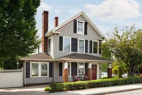 227 Beech St, Boston, MA 02131