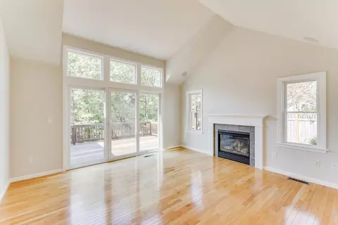 18 Sampson Cmns #18, Plymouth, MA 02360