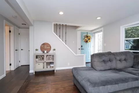 114 Davis St, Springfield, MA 01104 photo 21