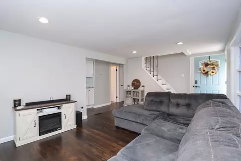 114 Davis St, Springfield, MA 01104 photo 13