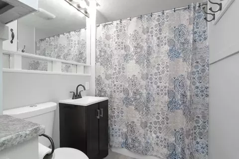 114 Davis St, Springfield, MA 01104 photo 42