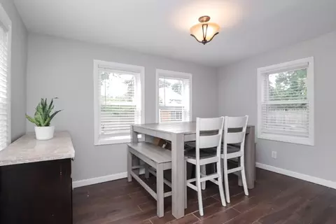 114 Davis St, Springfield, MA 01104 photo 9