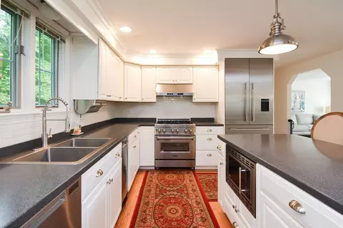 10 Johnathan Pass Way, Dudley, MA 01571 photo 12