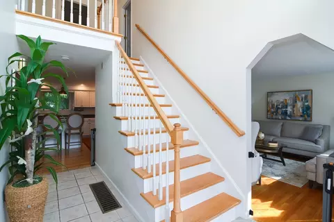 10 Johnathan Pass Way, Dudley, MA 01571 photo 4
