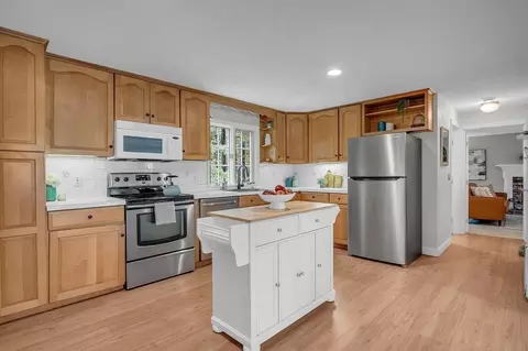 8 Myrtle Dr, Acton, MA 01720 photo 8