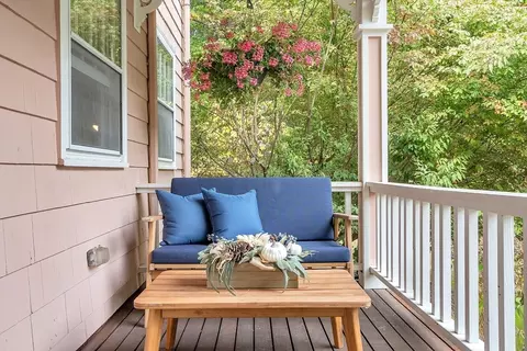 8 Myrtle Dr, Acton, MA 01720 photo 4