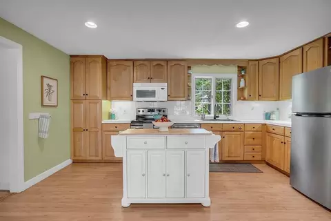 8 Myrtle Dr, Acton, MA 01720 photo 12