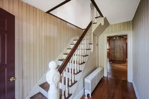 4 Hartford Ave S, Upton, MA 01568 photo 3