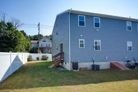 Other - 141 N Main St #B, Webster, MA 01570 photo 1 of 6