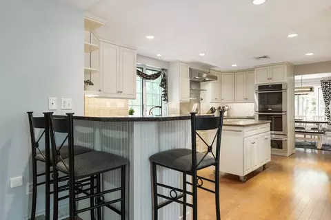 1 Macarthur Rd, Franklin, MA 02038 photo 8