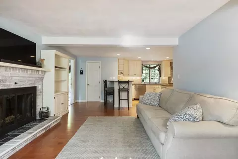1 Macarthur Rd, Franklin, MA 02038 photo 9