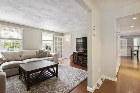 1 Macarthur Rd, Franklin, MA 02038 photo 12