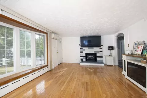 30 Houghton St, Webster, MA 01570 photo 11
