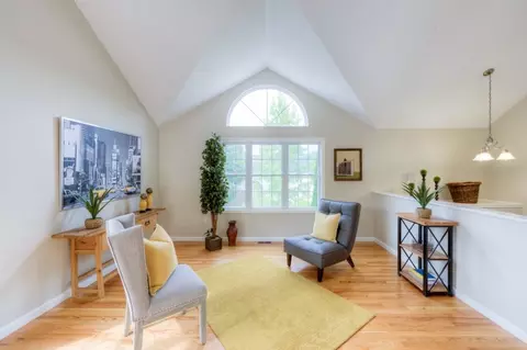 Living - 12 Matteo St, Worcester, MA 01606 photo 1 of 3