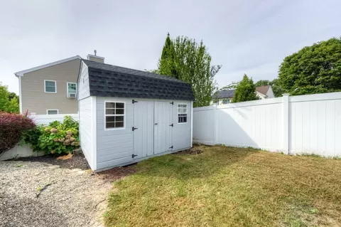 Exterior - 12 Matteo St, Worcester, MA 01606 photo 9 of 10