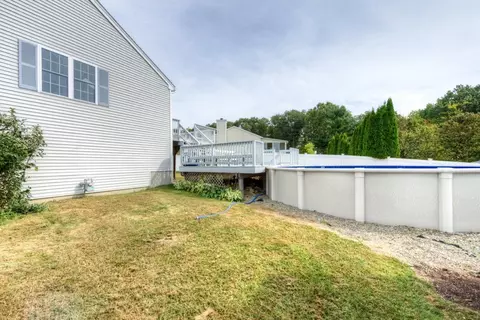 Exterior - 12 Matteo St, Worcester, MA 01606 photo 10 of 10