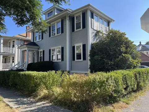 107 Elm Ave, Quincy, MA 02170