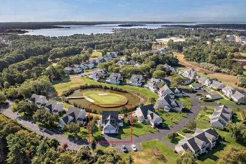 63 Bay Pointe Dr Ext #63, Buzzards Bay, MA 02532