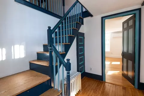 58 E Main St, Georgetown, MA 01833 photo 4